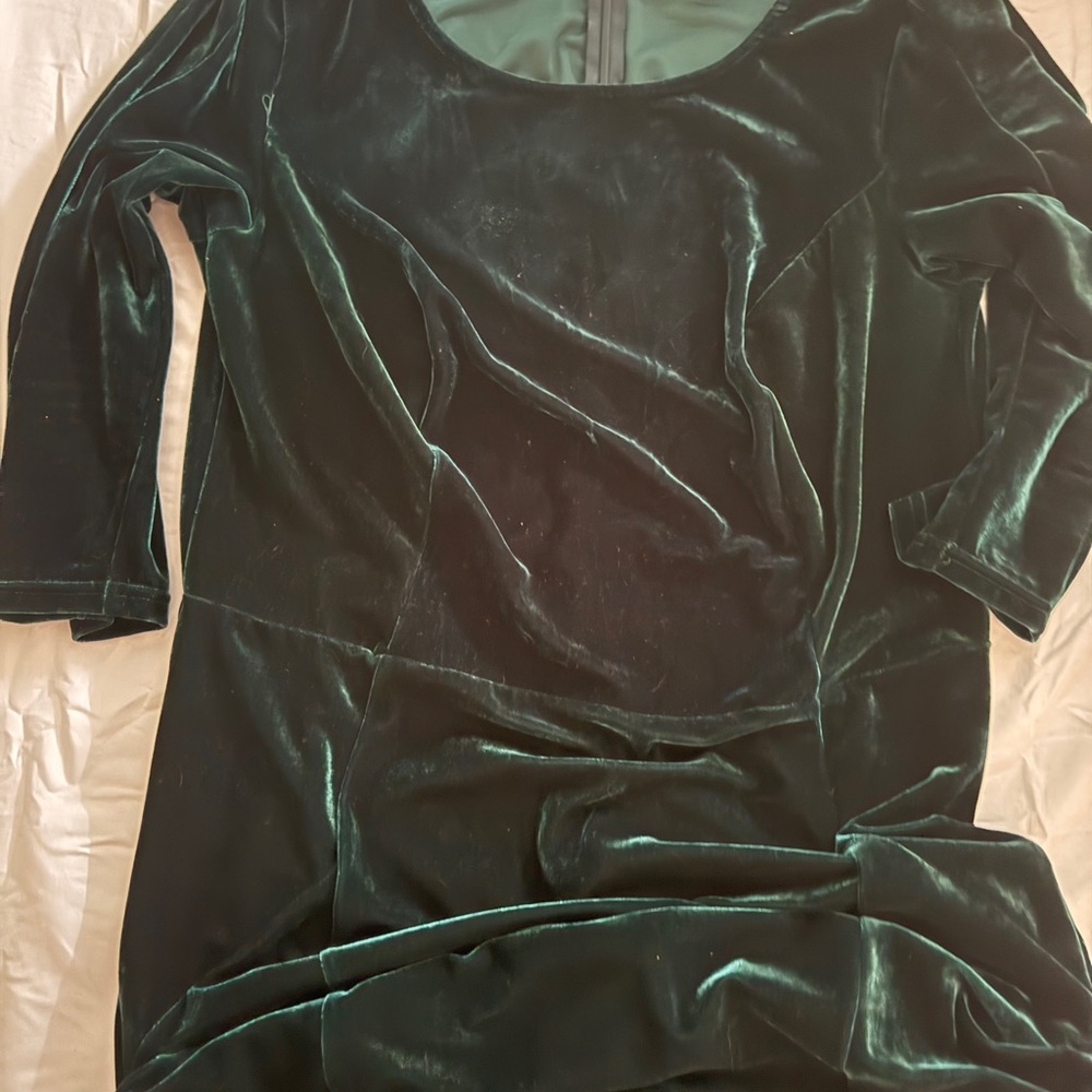 Unique Vintage Emerald Green Velvet Dress Plus Size 1X/16 Retro Cocktail Midi